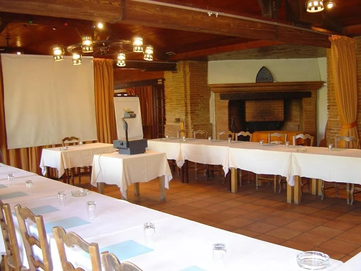 Hotel Le Ratelier à Montaigut-sur-Save 2*,