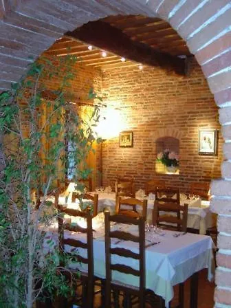 **  Hotel Le Ratelier à Montaigut-sur-Save France